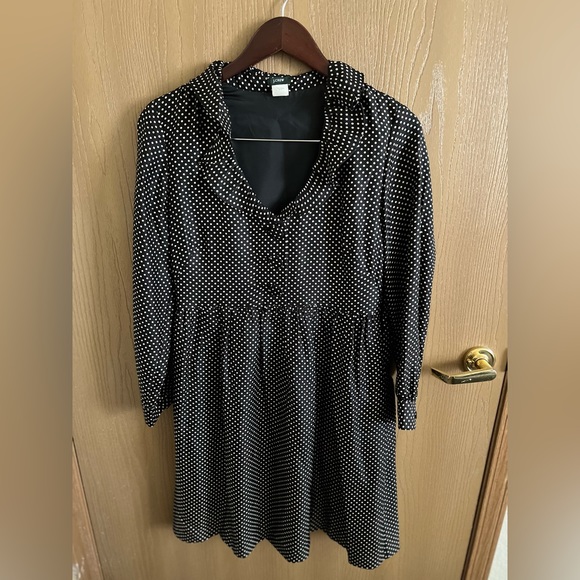 J Crew Women’s polka dot long sleeve ruffled dress. Size 10. Jackie O vibes! - Picture 1 of 4